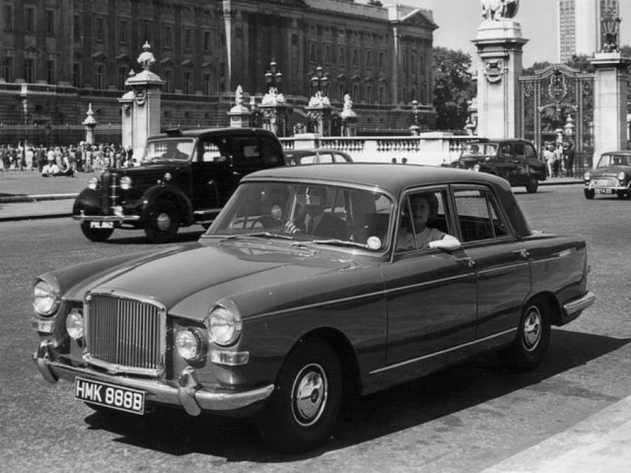  Vanden Plas Princess 4-Litre R Saloon 1964 года  (фото 5 из 5)